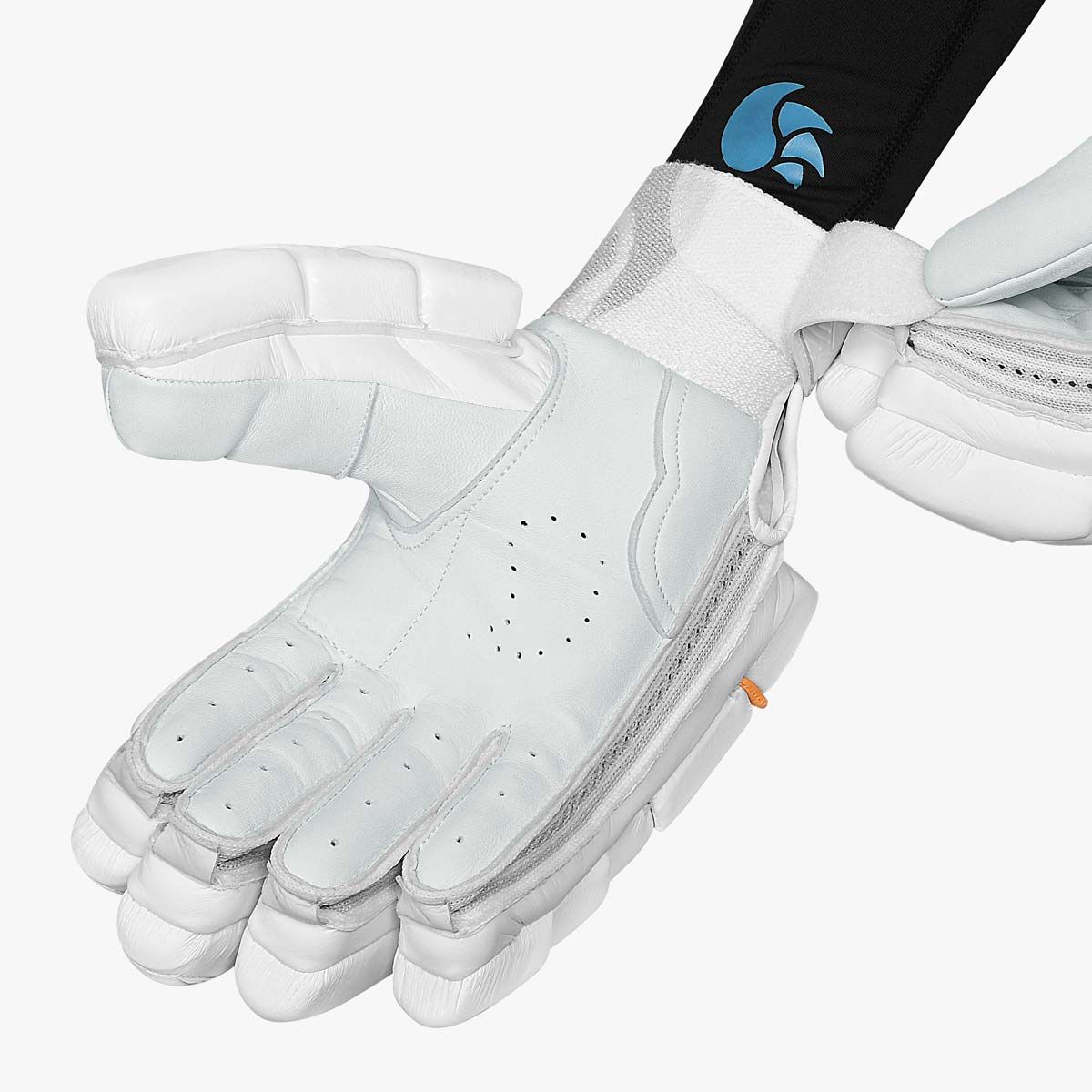 DSC THE BULL BATTING GLOVES – MENS - SportsHQ