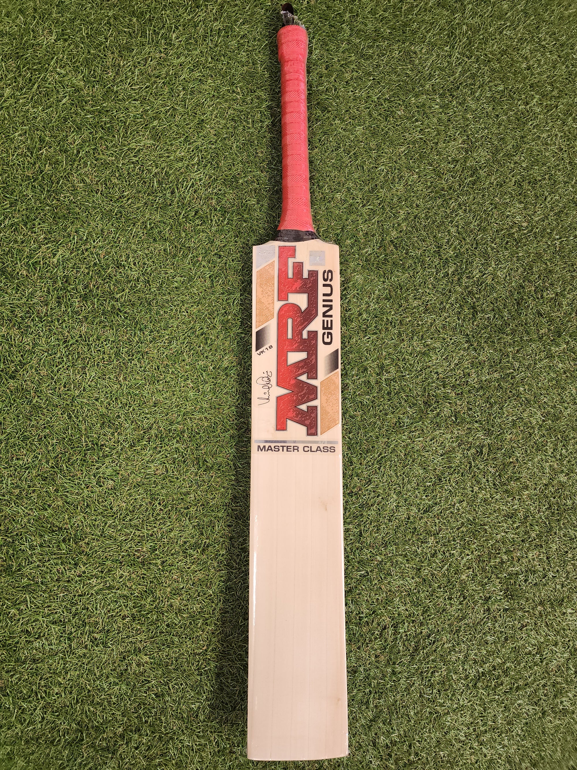 MRF GENIUS MASTER CLASS CRICKET BAT – BOYS/JUNIOR SIZE 6