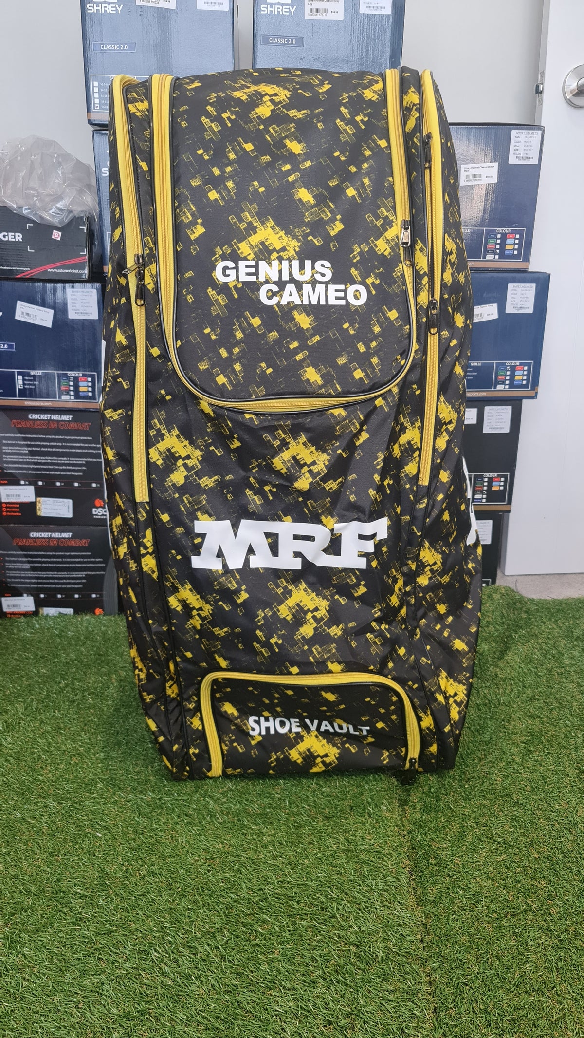 MRF GENIUS CAMEO DUFFLE KITBAG - SportsHQ